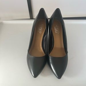 Franco Sarto 9M black leather wedge pump. EUC. Non-smoking home. FREE SHIPPING